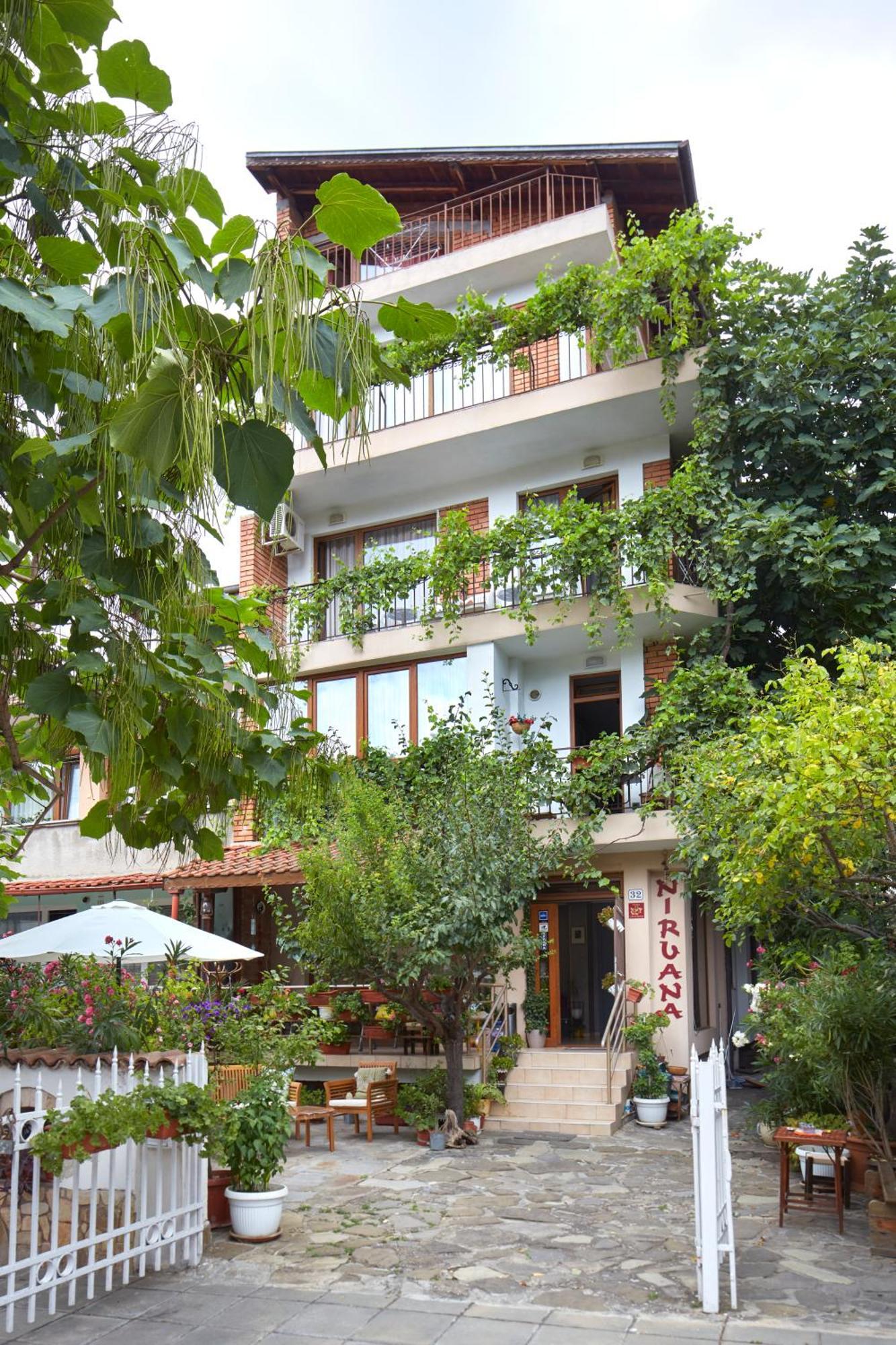 Nirvana Guest House Nessebar Exterior foto
