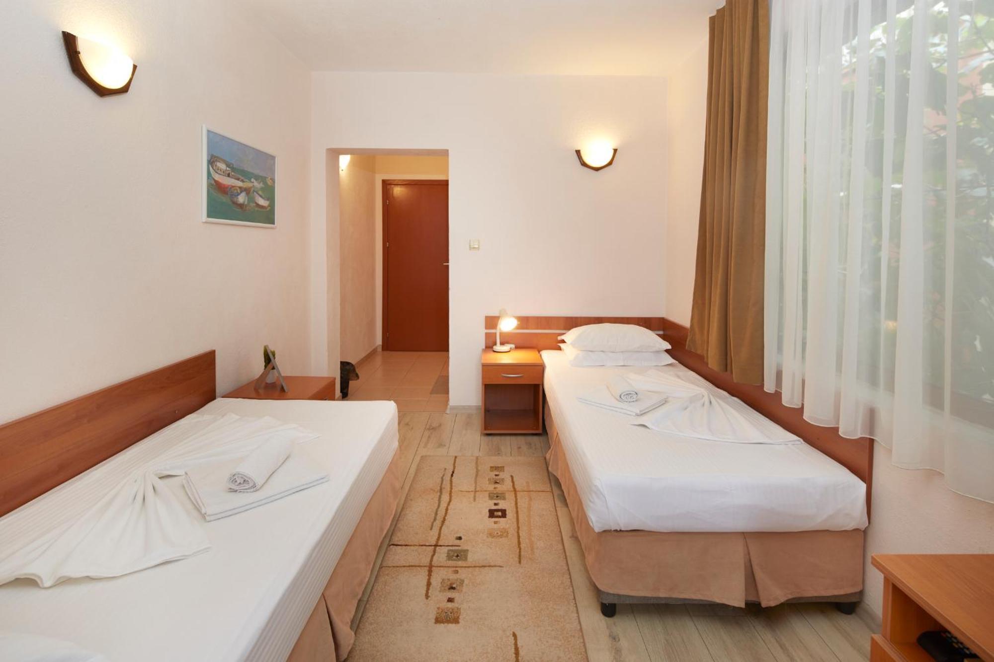 Nirvana Guest House Nessebar Exterior foto