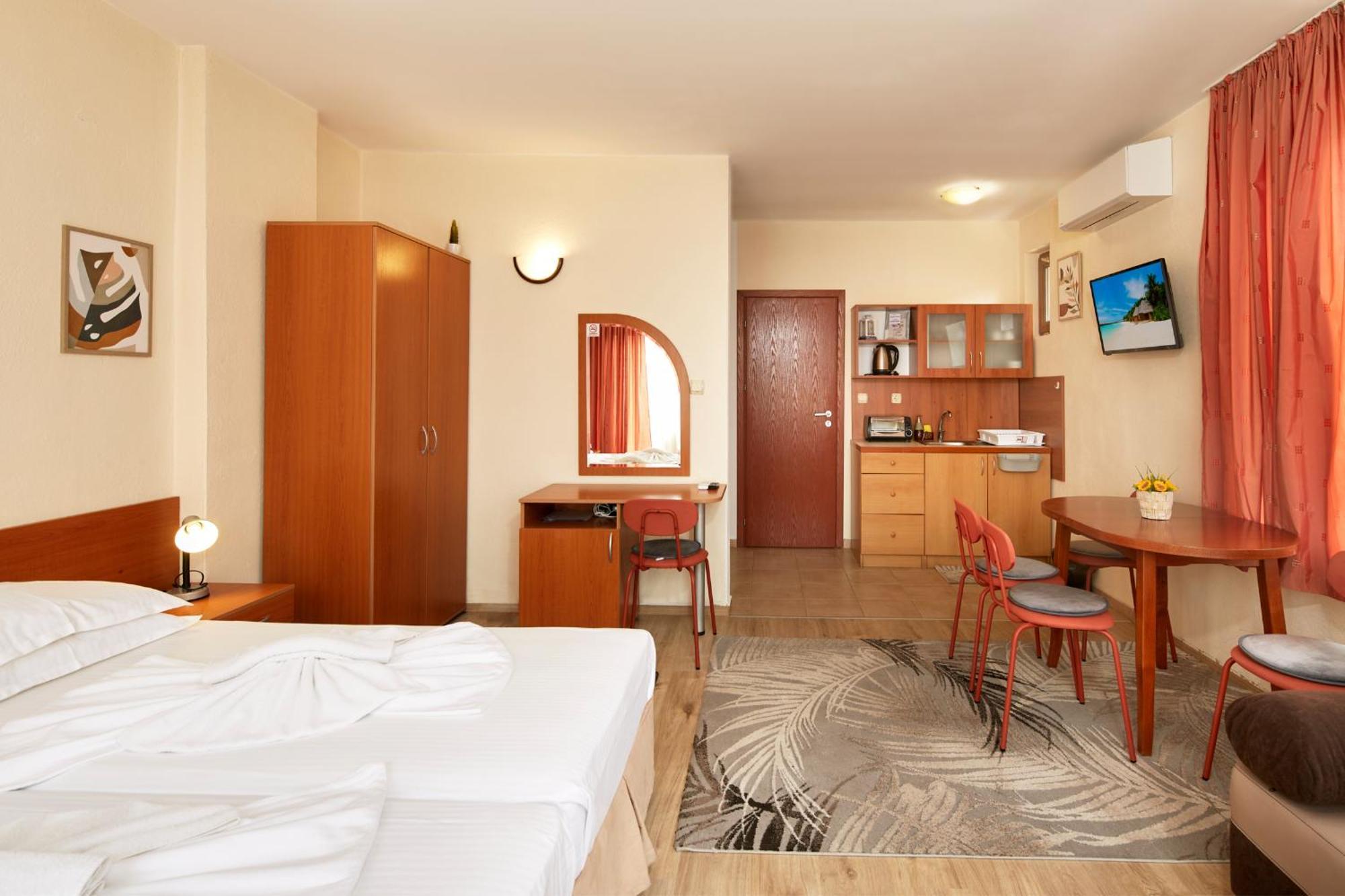 Nirvana Guest House Nessebar Exterior foto
