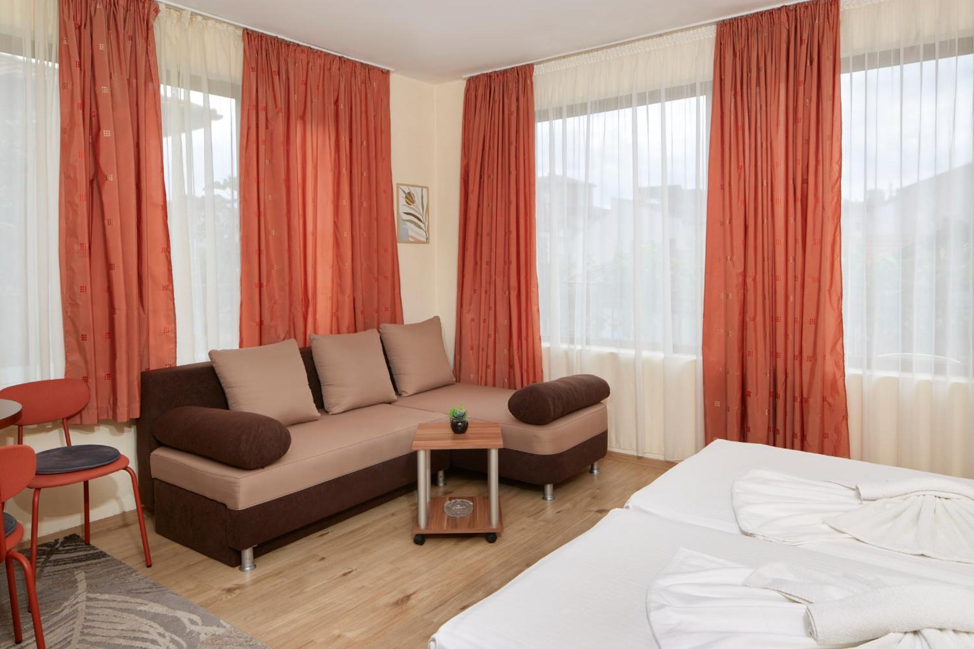 Nirvana Guest House Nessebar Exterior foto