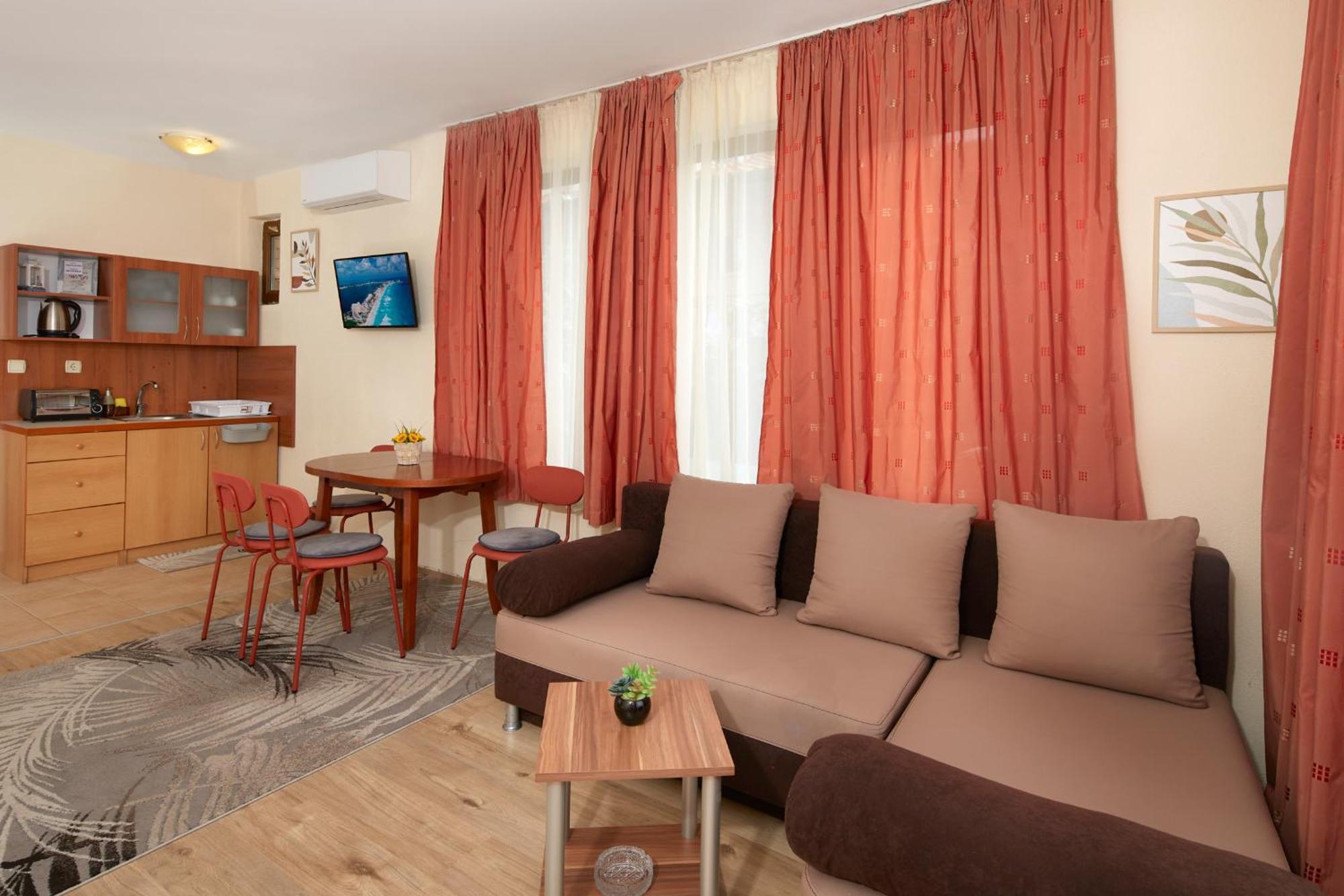 Nirvana Guest House Nessebar Exterior foto
